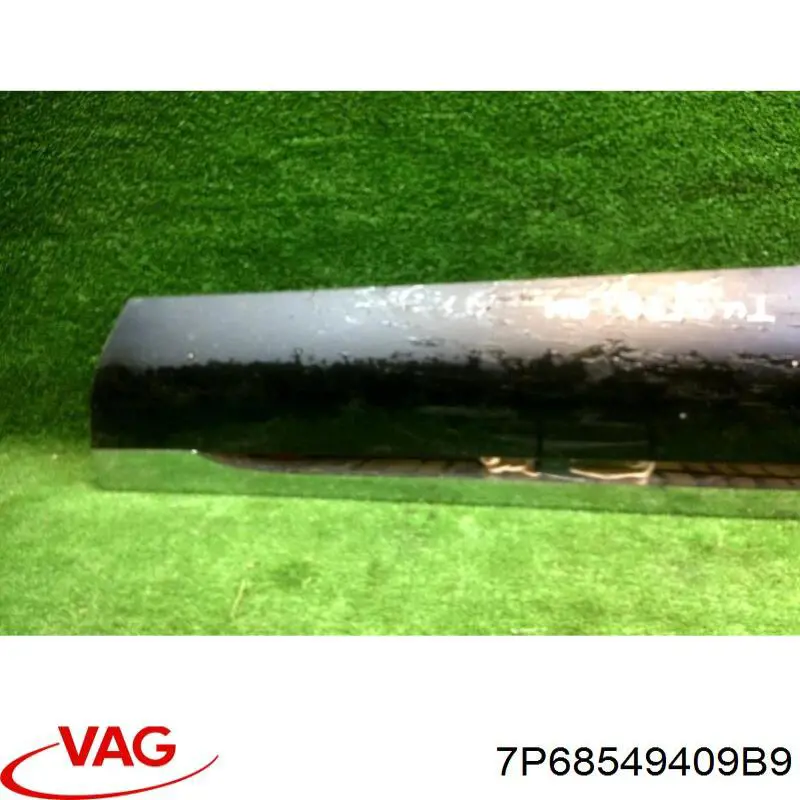 Молдинг передньої правої двері VAG 7P68549409B9 ціна, від 22.57 USD