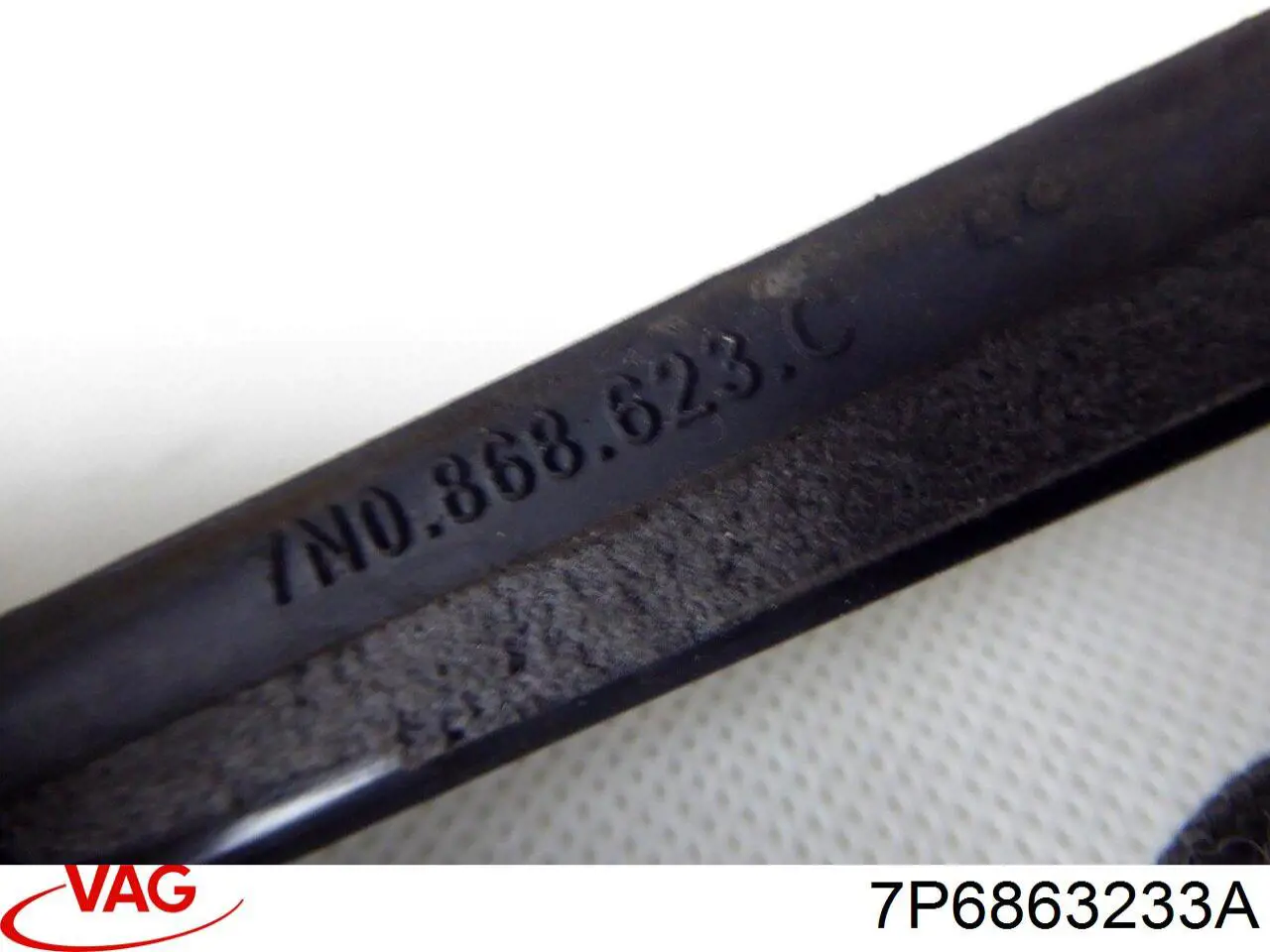  7P6863233A VAG