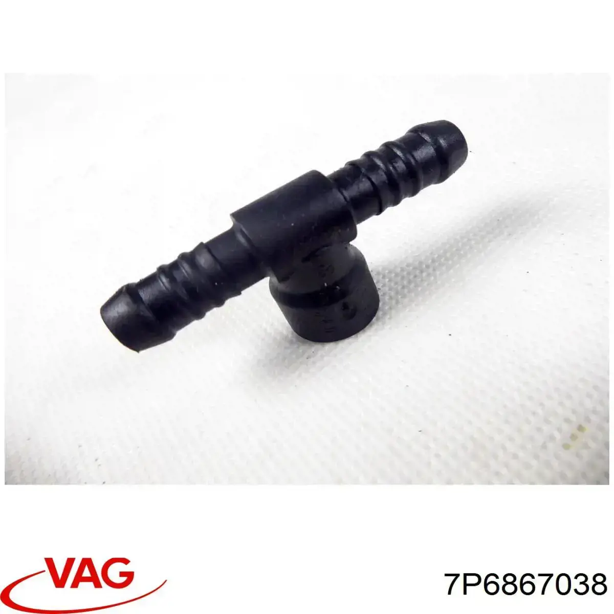 Купити 7P6867038 VAG Облицювання багажного відсіку, праве