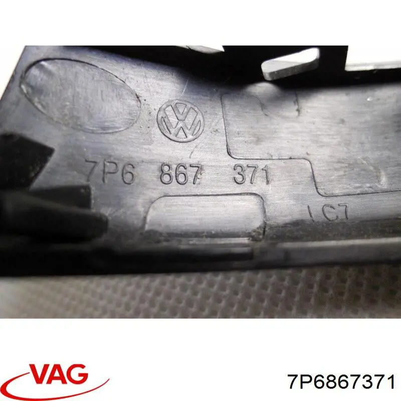 7P6867371 VAG 