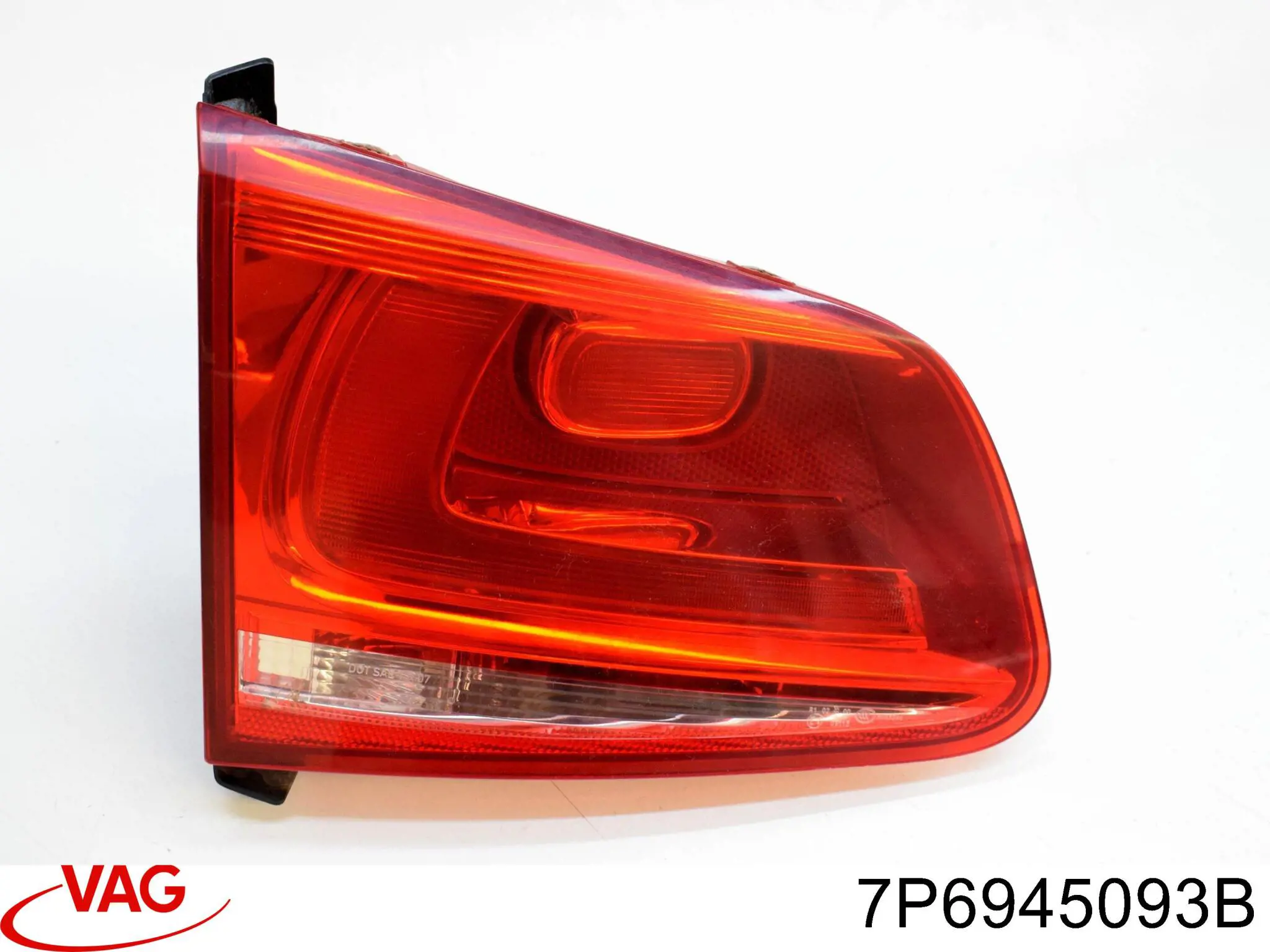 Стоп задній VAG 7P6945093B ціна, від 31.67 USD