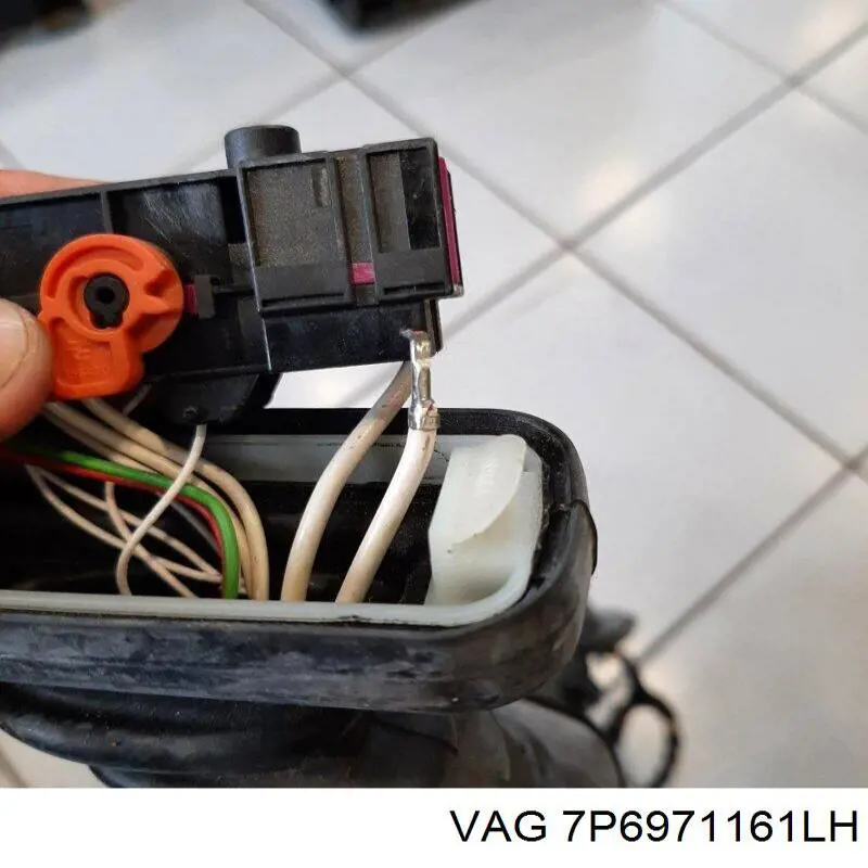  7P6971161LH VAG
