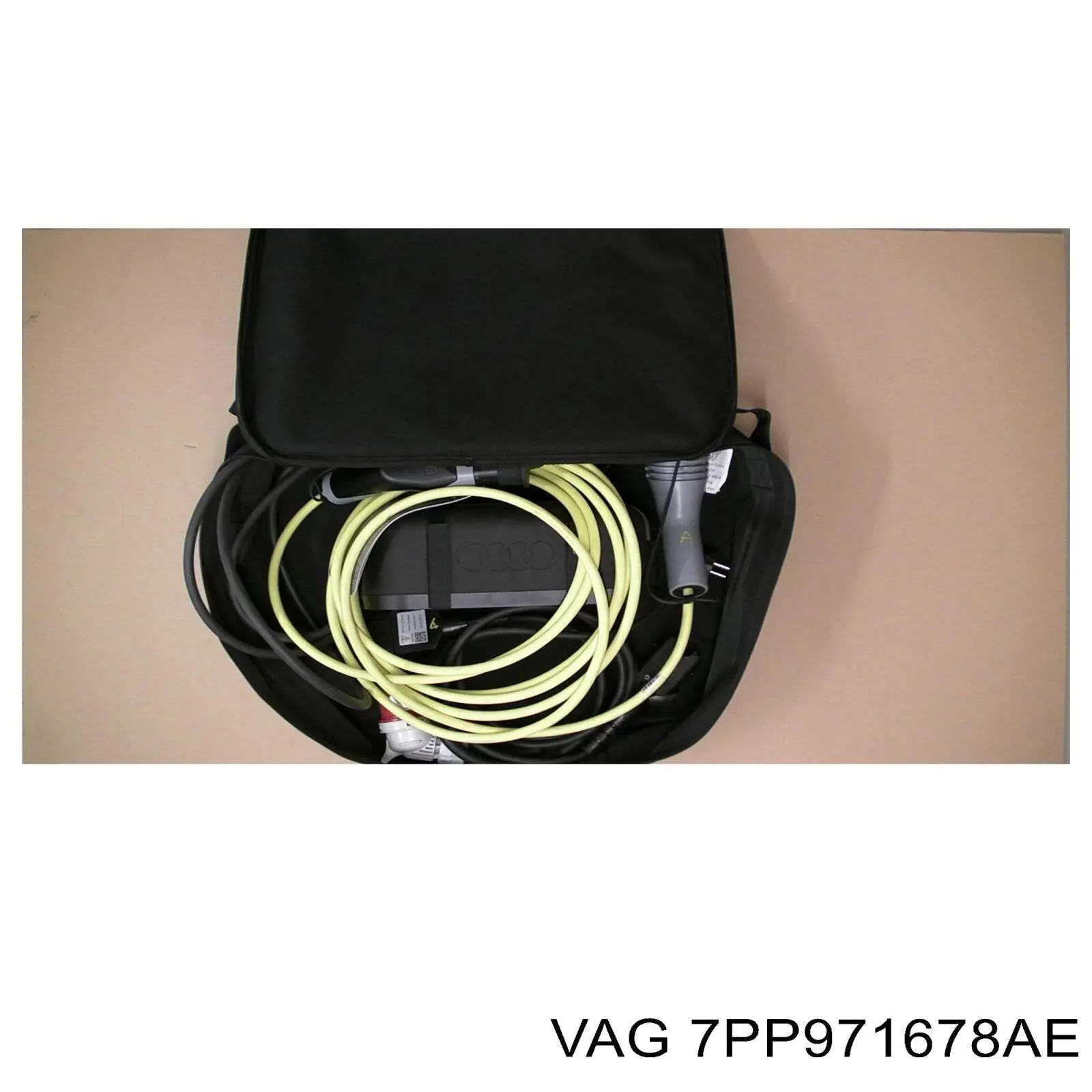 Купити 7PP971678AE VAG 