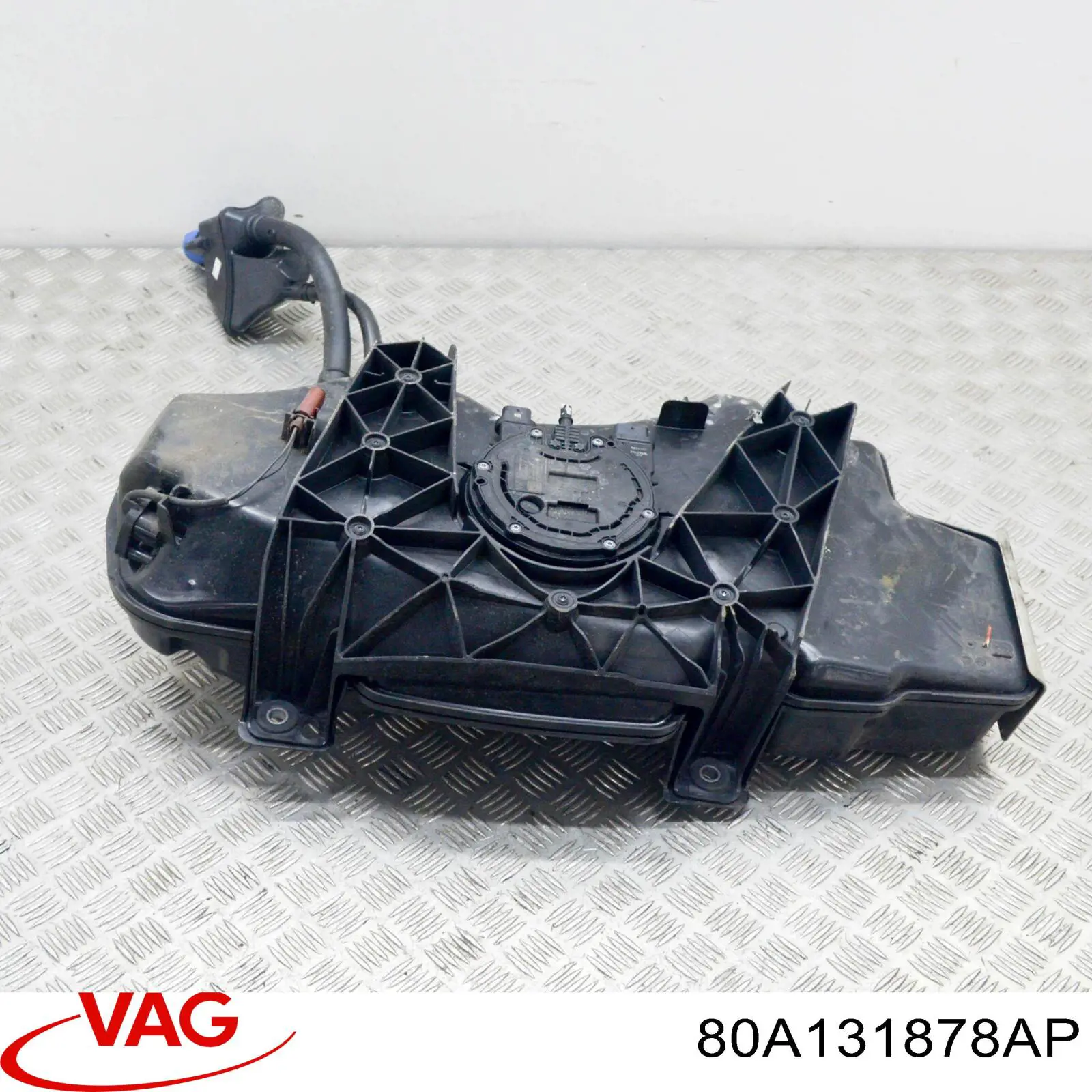  VAG 80A131878AF ціна, від 260.23 USD