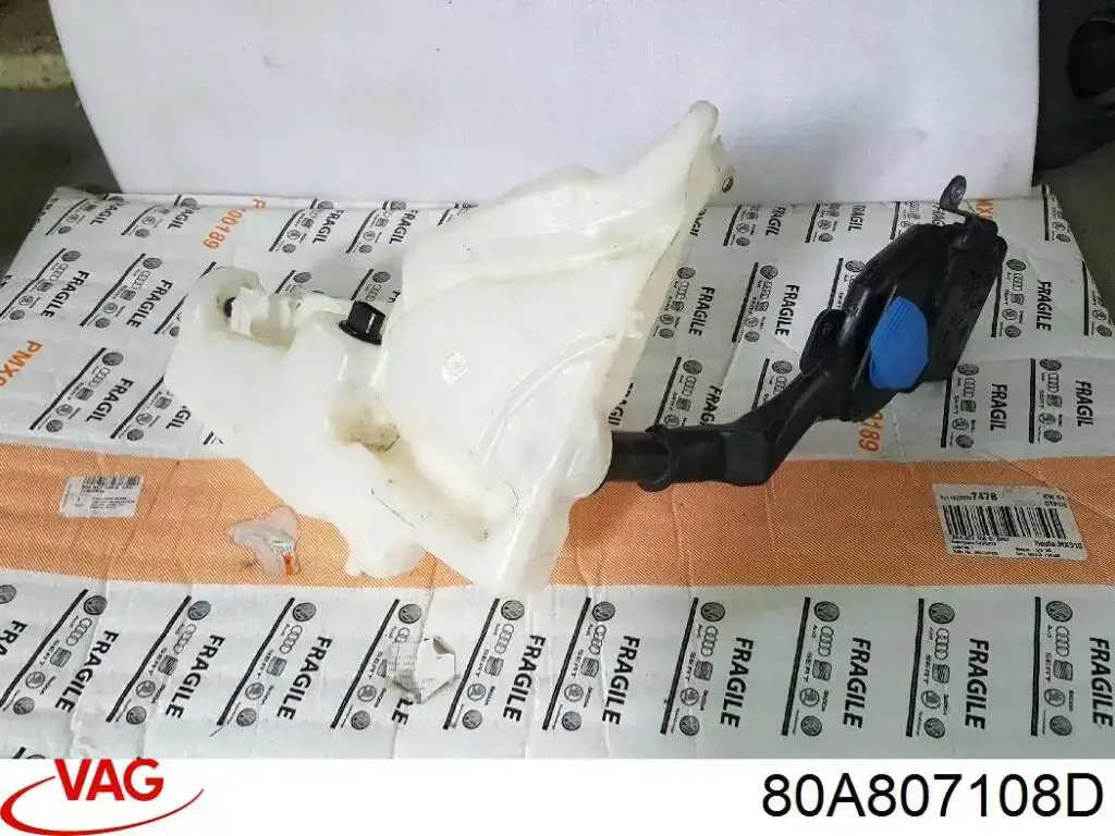 Купити 80A807108D VAG Бампер передній, права частина