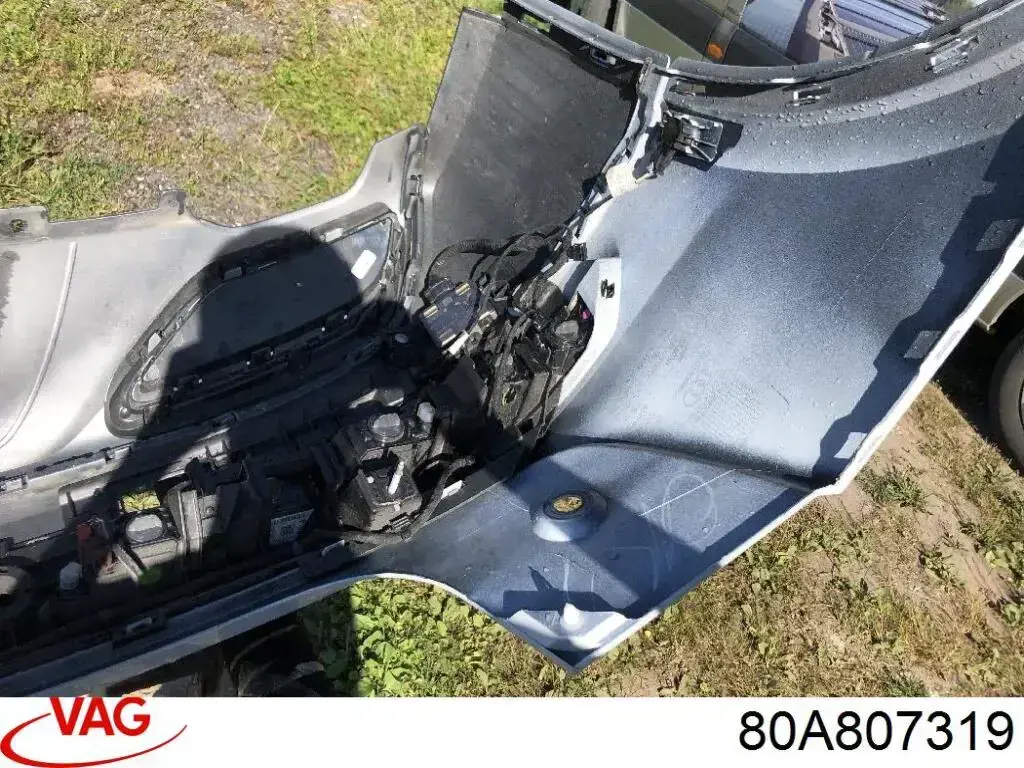Накладка бампера заднього, ліва 80A807319 VAG