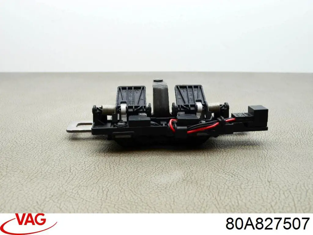 80A827507A Bentley Петля замка кришки багажника