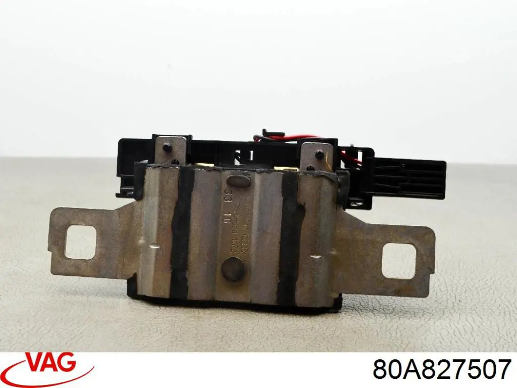 Купити 80A827507A Bentley Фіксатор замка кришки багажника