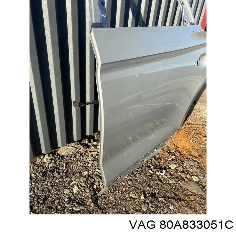 Двері задні VAG 80A833051C ціна, від 225.50 USD