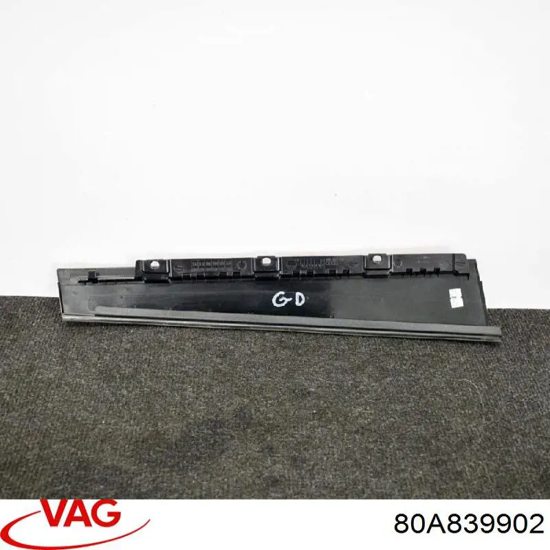 Накладка задньої двері, правої, вертикальна VAG 80A839902A ціна, від 8.44 USD