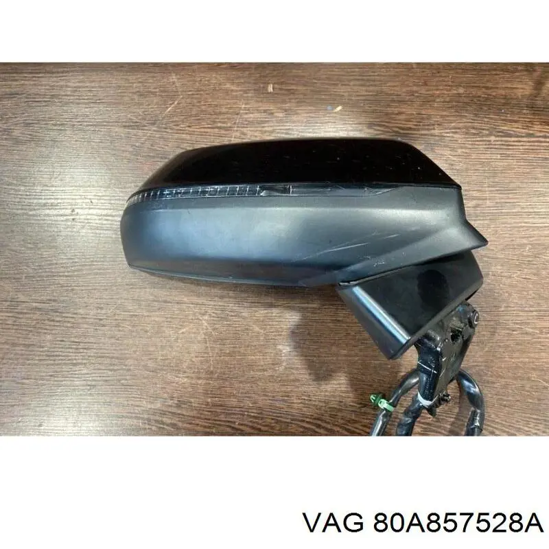 Накладка правого дзеркала заднього виду VAG 80A857528AGRU ціна, від 17.79 USD
