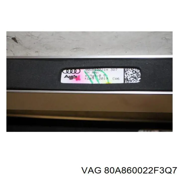 Рейлінг даху правий VAG 80A860022D3Q7 ціна, від 73.35 USD