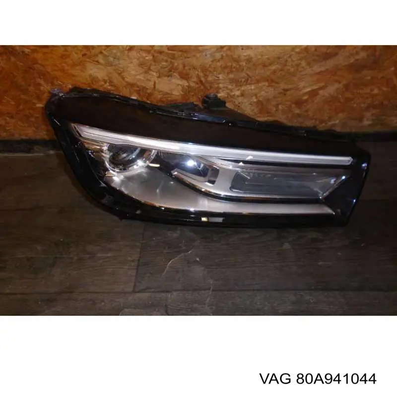 Купити 710815019002 Magneti Marelli Права блок фара
