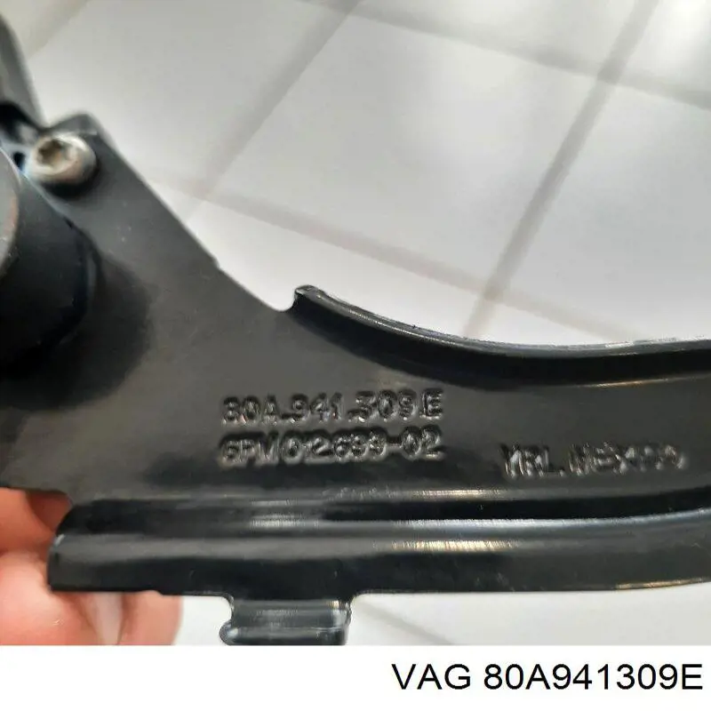 Датчик рівня положення кузова, задній лівий TQ45240 Tqparts
