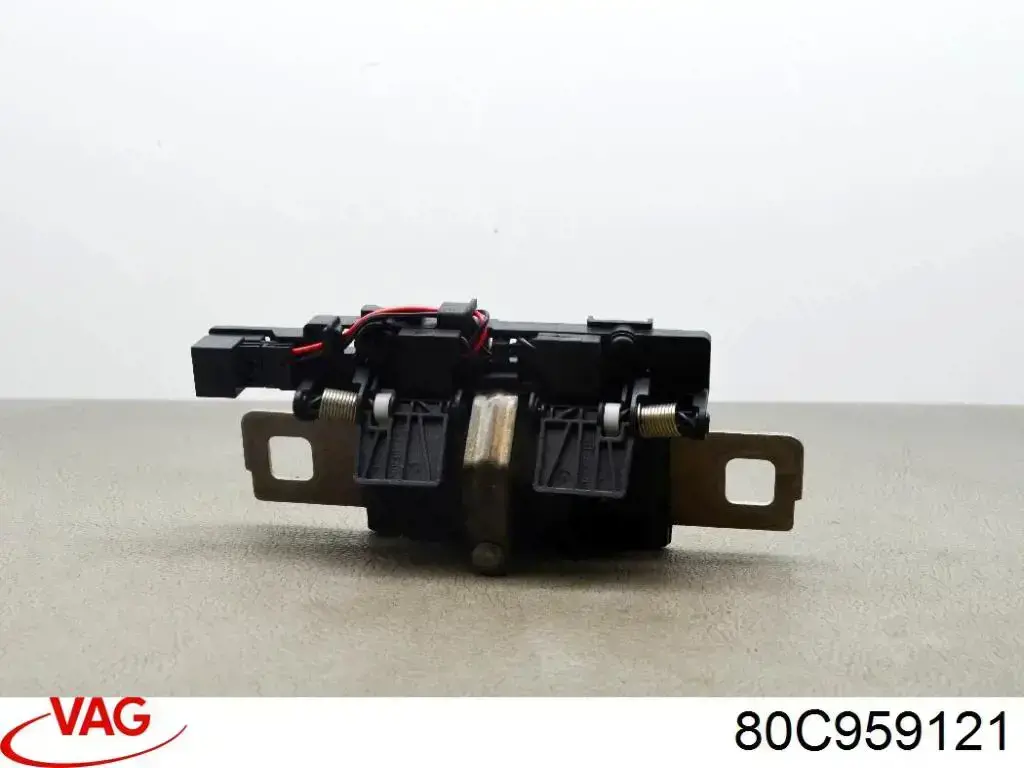 Датчик відкриття кришки багажника/задніх дверей (ляди) 80C959121B VAG