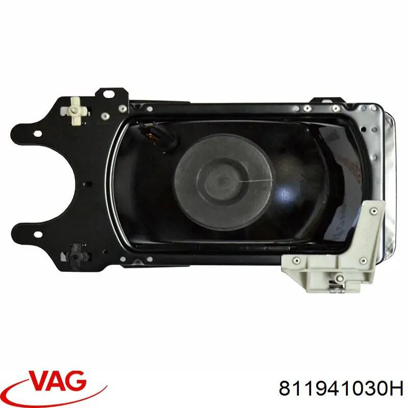 Купити 811941030J VAG Фара правая