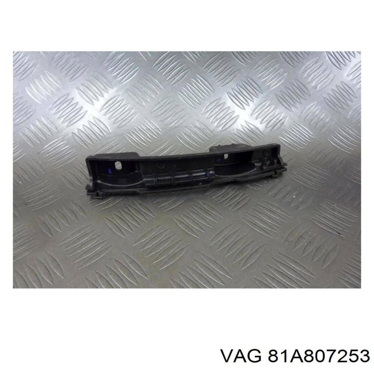 Направляюча заднього бампера, ліва VAG 81A807253 ціна, від 25.31 USD