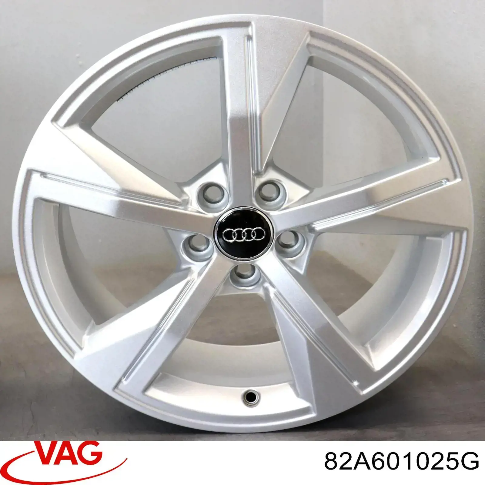 82A601025G VAG Диски литі (легкосплавні, титанові)