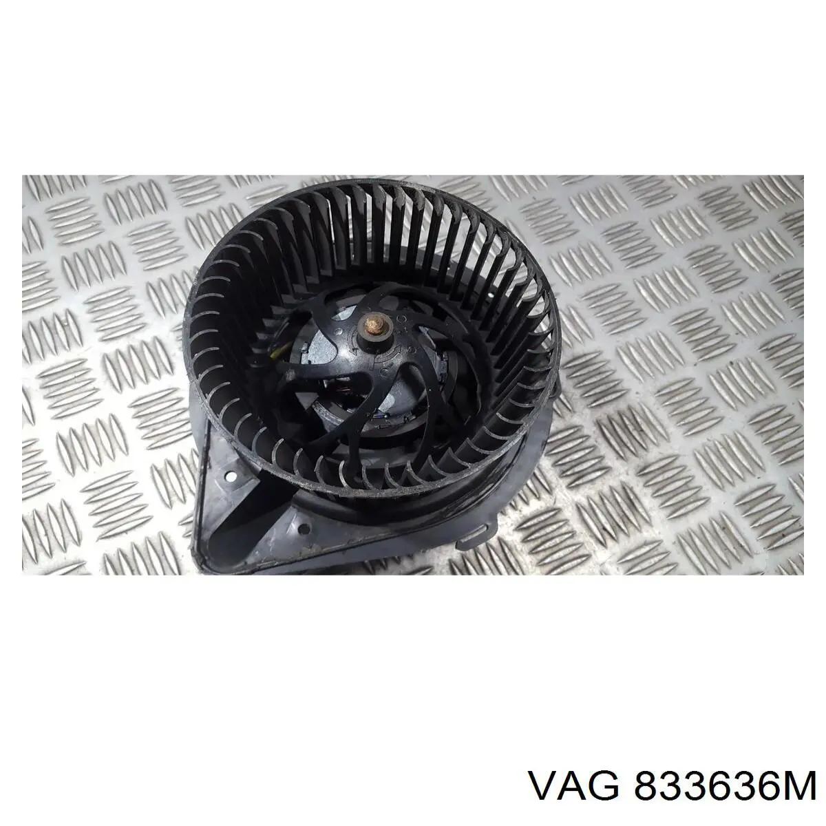  VAG 833636M