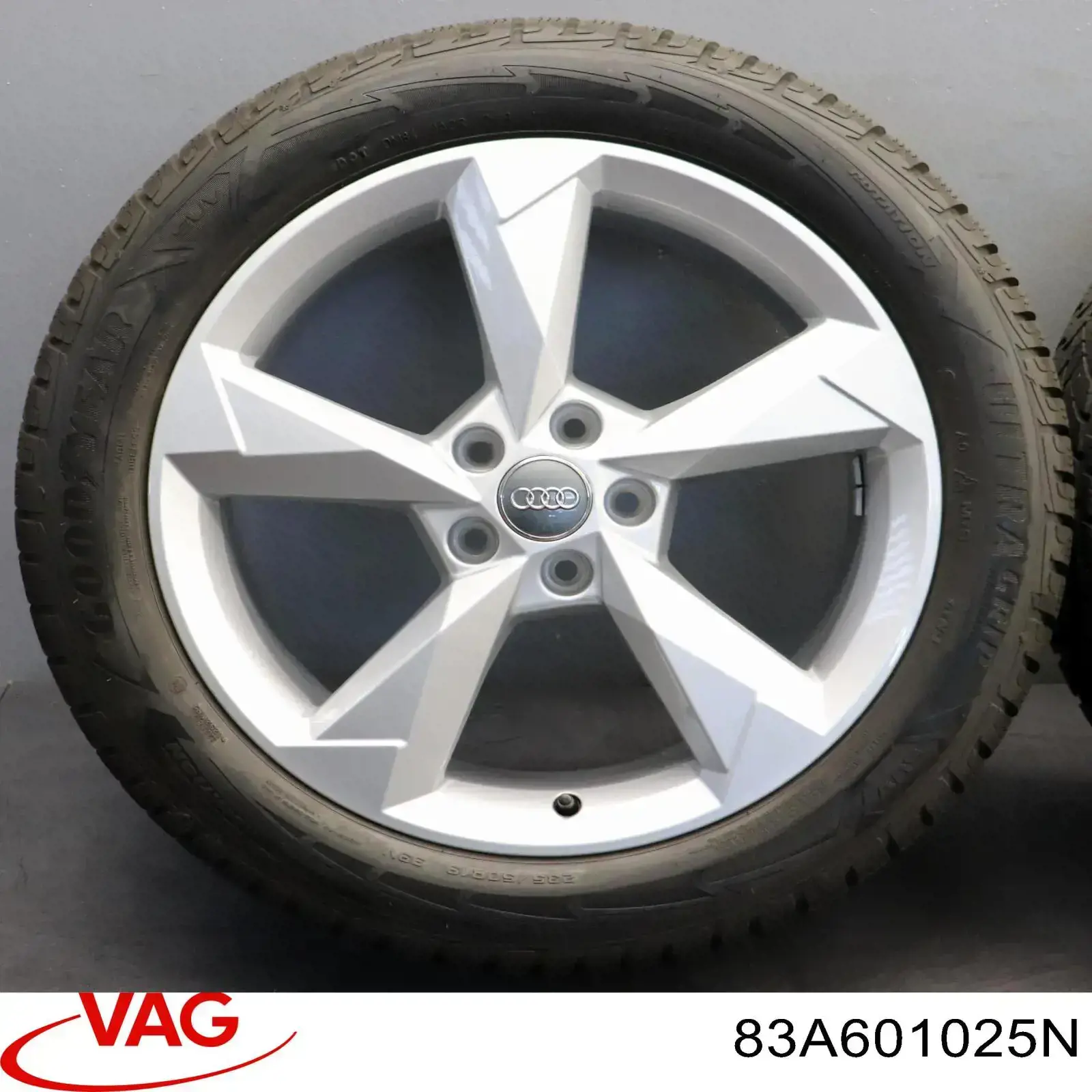 Диски колісні литі (легкосплавні, титанові) VAG 83A601025N