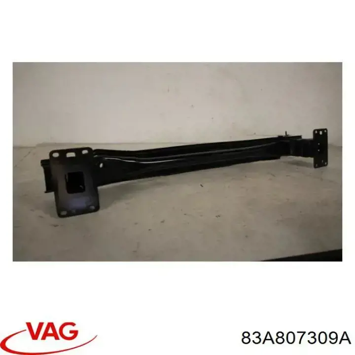  Підсилювач заднього бампера Audi Q3 