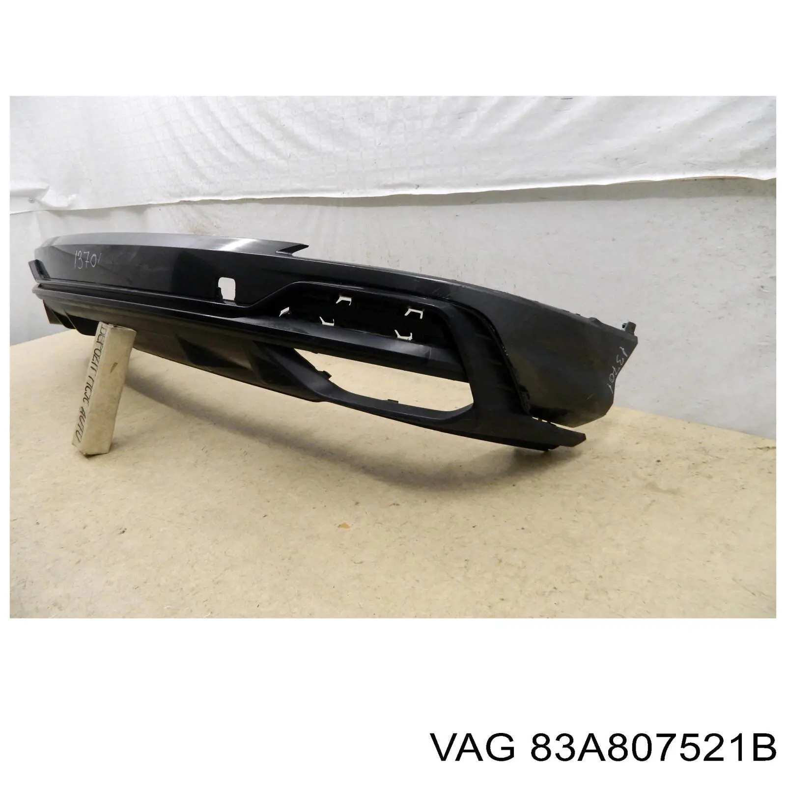 Купити 83A807521B VAG Бампер задній, нижня частина
