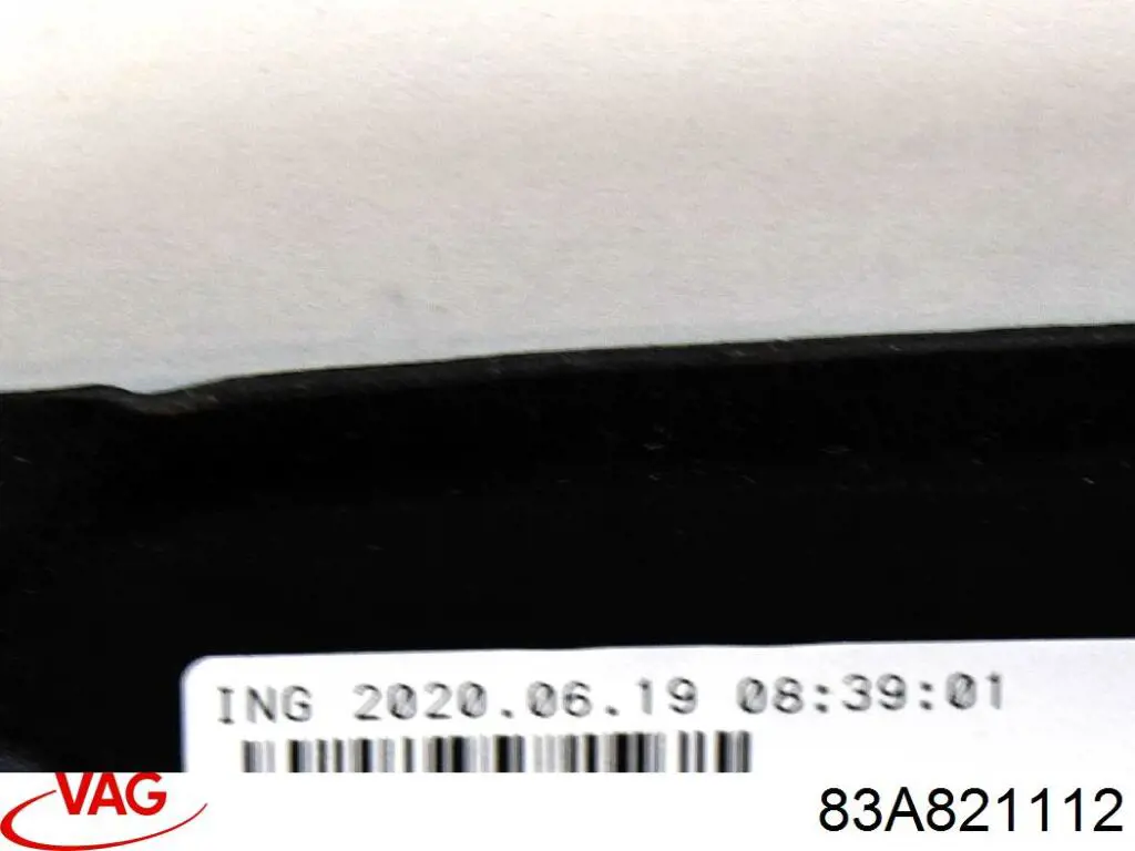 83A821112 VAG Ущільнювач арки крила