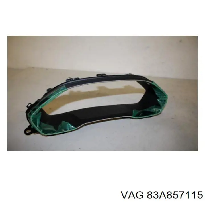Облицювання щитка приладів "торпедо" VAG 83A857115 ціна, від 26.61 USD