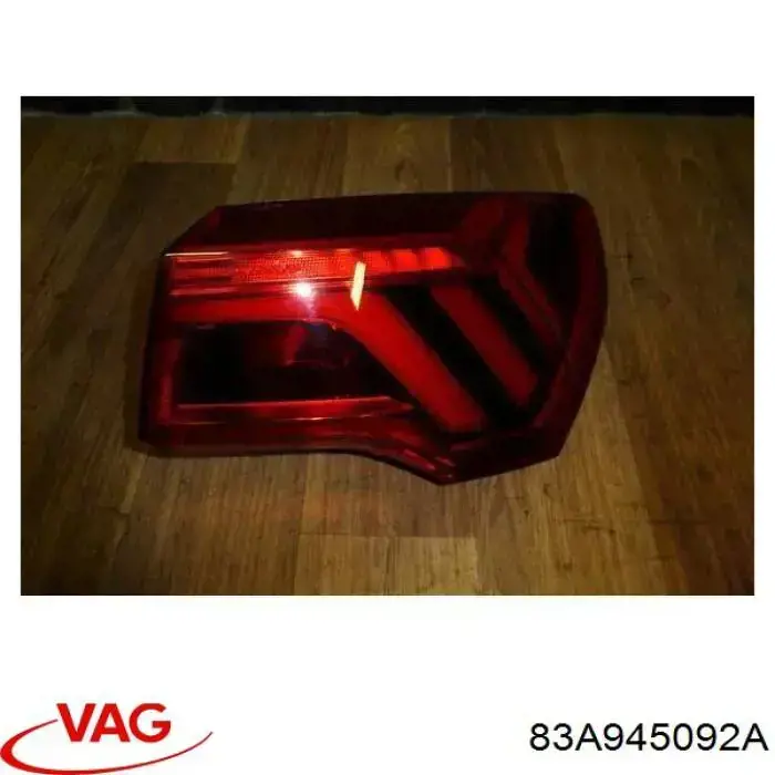 Ліхтар задній правий, зовнішній VAG 83A945092A ціна, від 162.50 USD