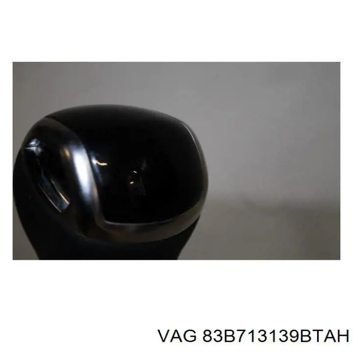 Купити 83B713139BTAH VAG Чохол на важіль перемикання