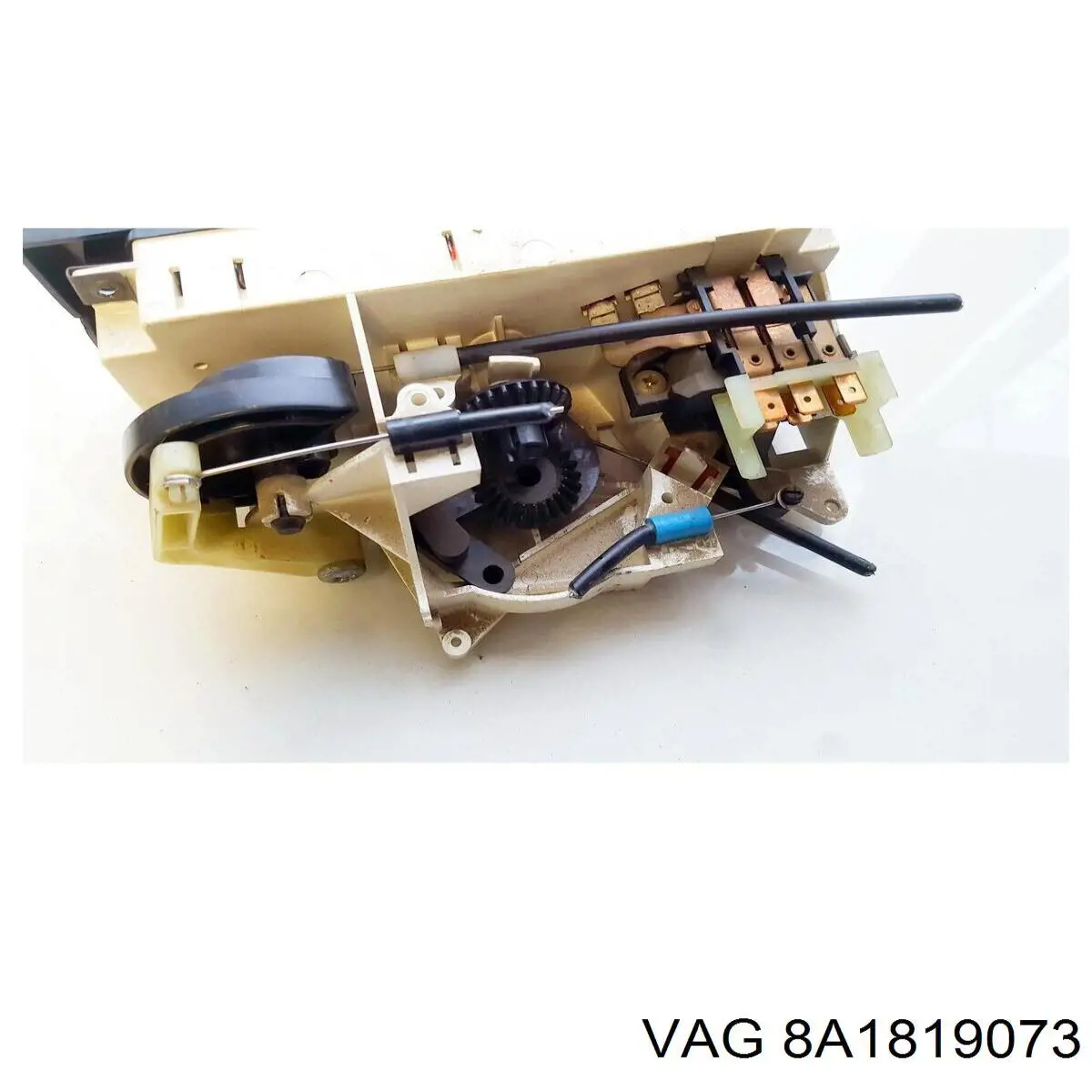 Купити 8A1819073 VAG 