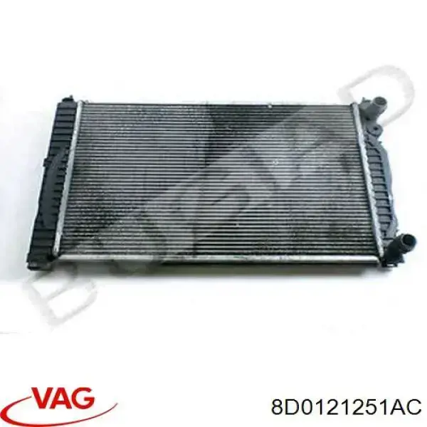 Купити 8D0121251AC VAG Радіатор двигуна