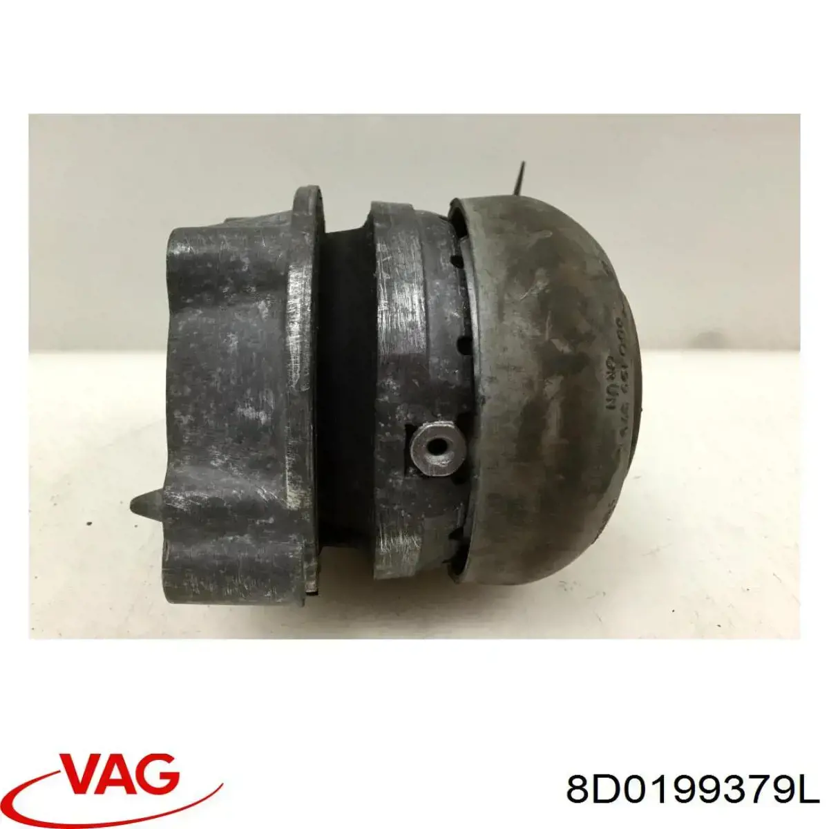 Підвіска двигуна (силового агрегату) VAG 8D0199379L