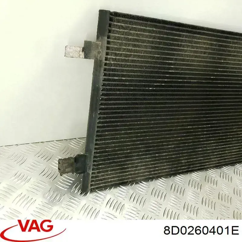 Конденсатор кондиціонера VAG 8D0260401E ціна, від 63.40 USD
