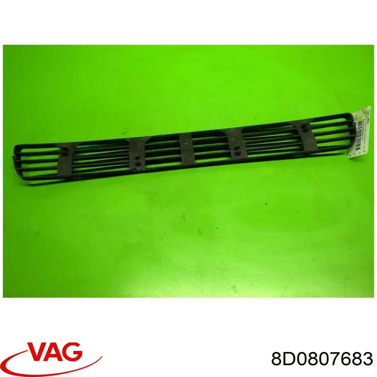Решітка переднього бампера, центральна VAG 8D0807683 ціна, від 6.65 USD