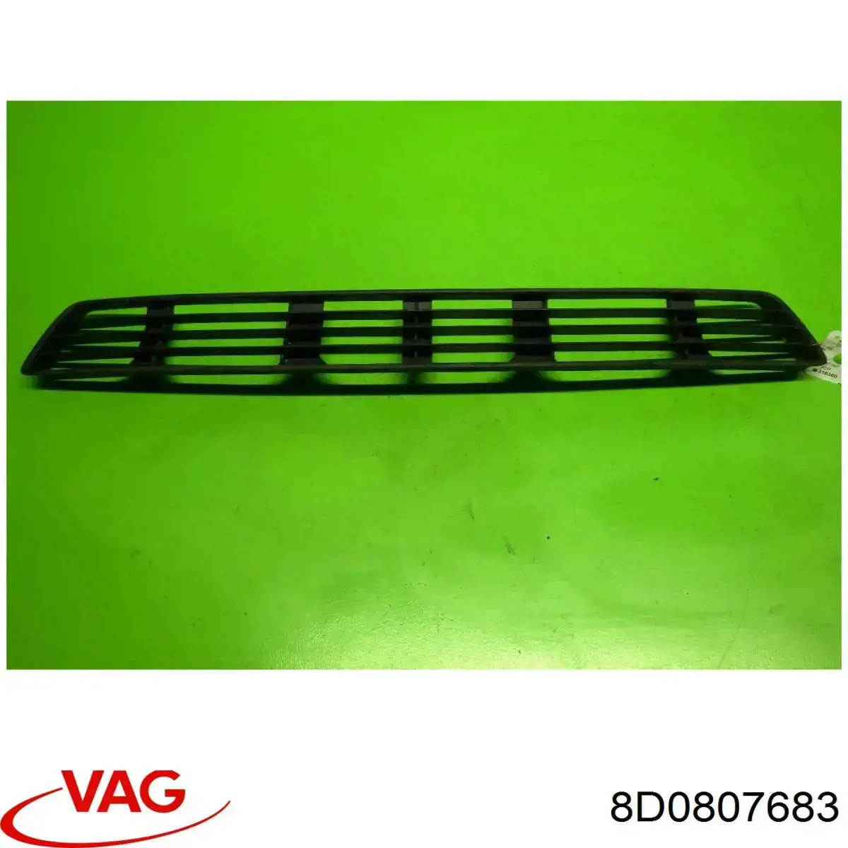 8D0807683 VAG решітка радіатора
