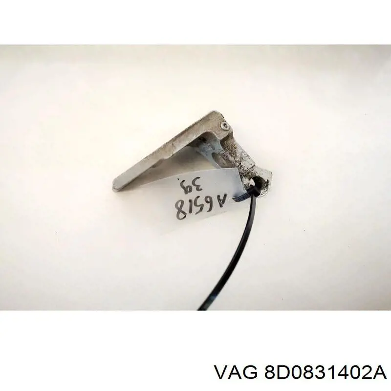 Купити 8D0831402 VAG Петля передніх дверей права