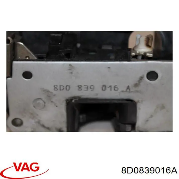 Купити 8D0839016A VAG Замок задньої дверї, правої