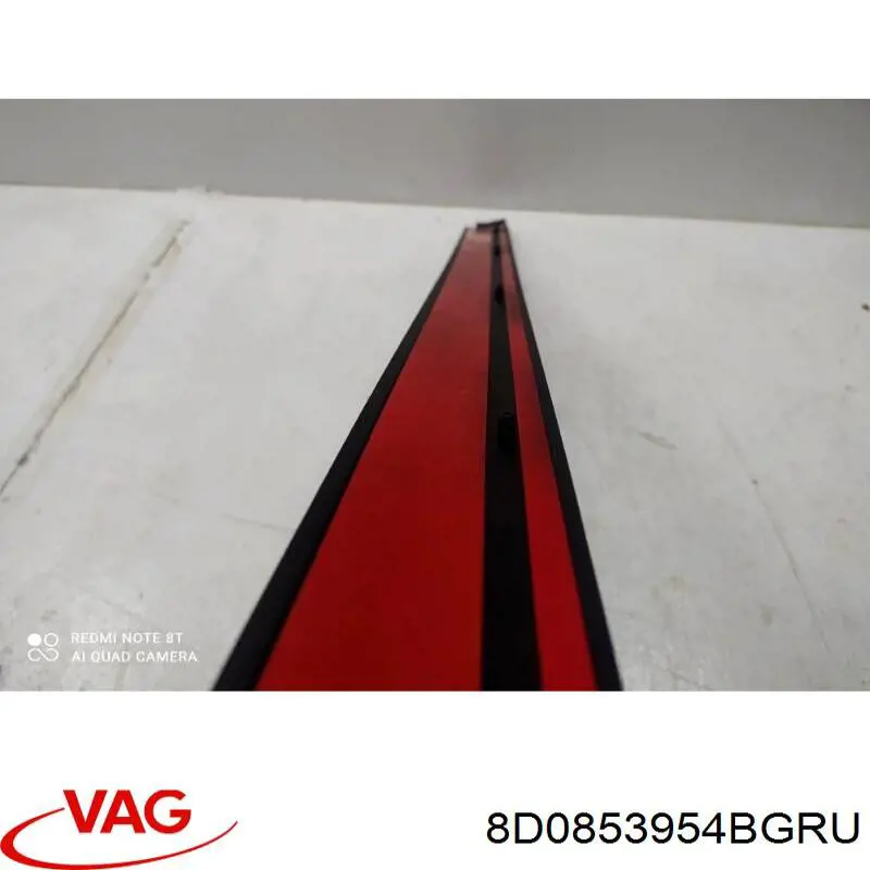 Молдинг передньої правої двері VAG 8D0853954BGRU ціна, від 6.33 USD