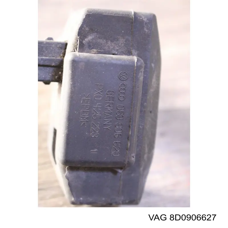 Клапан перетворювач тиску наддуву (соленоїд) VAG 8D0906627 ціна, від 14.06 USD