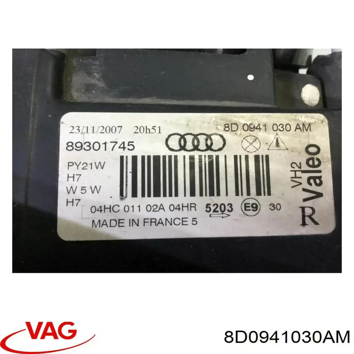8D0941030AM VAG Фара правая