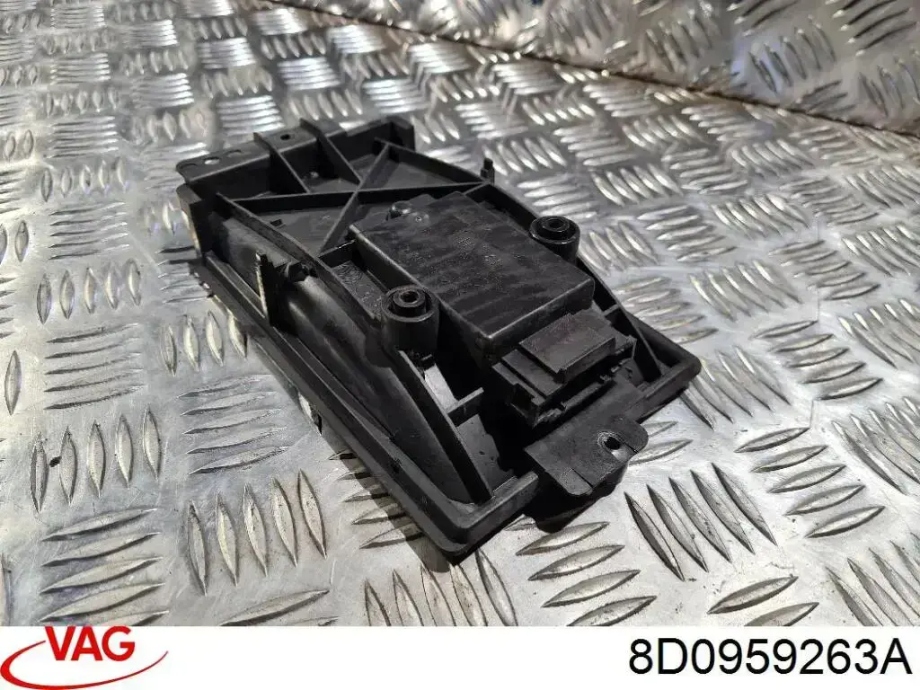  VAG 8D0959263A ціна, від 19.00 USD