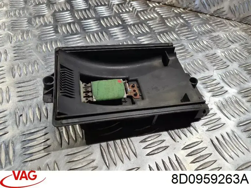  VAG 8D0959263A ціна, від 19.00 USD