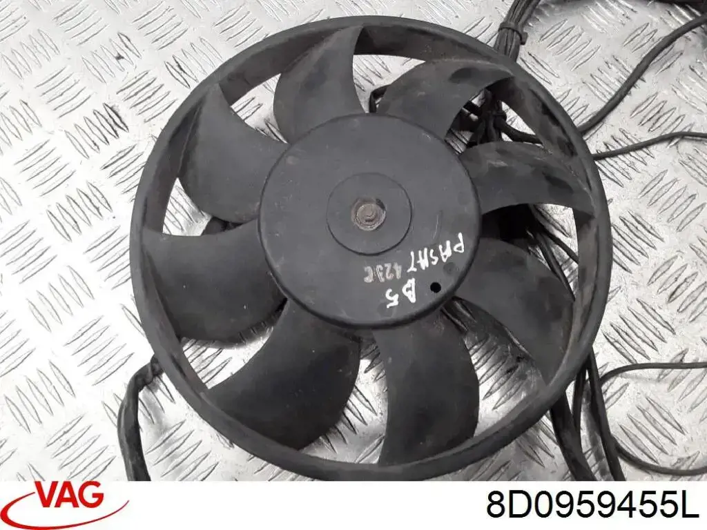Купити 8D0959455L VAG Електровентилятор охолодження в зборі (двигун + крильчатка)