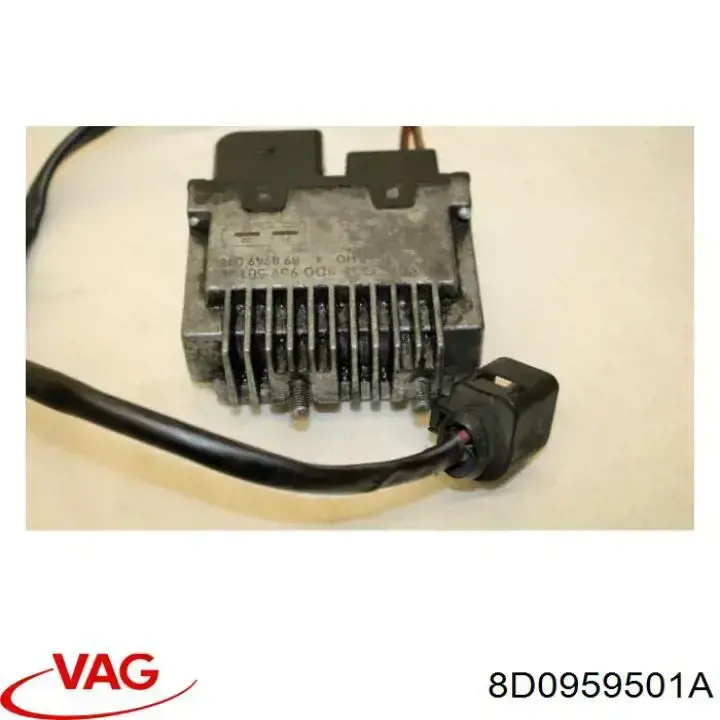Регулятор оборотів вентилятора 8D0959501A VAG