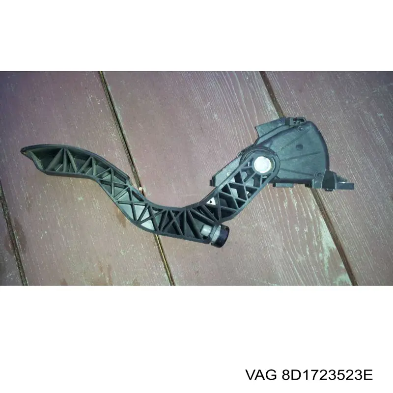 Педаль газу 8D1723523Q VAG