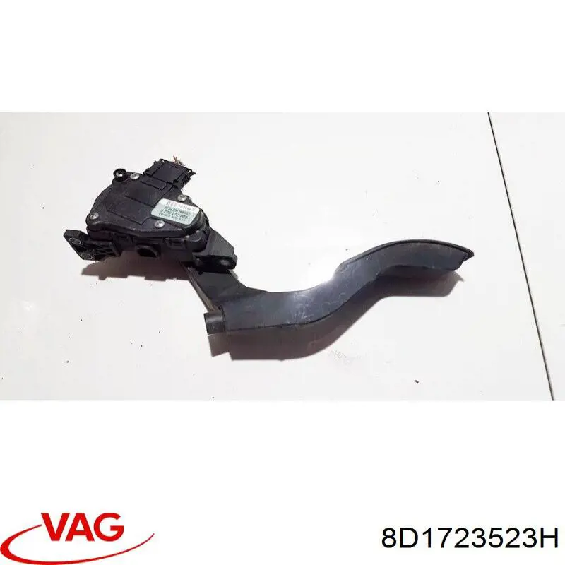Купити 8D1723523H VAG Педаль газу