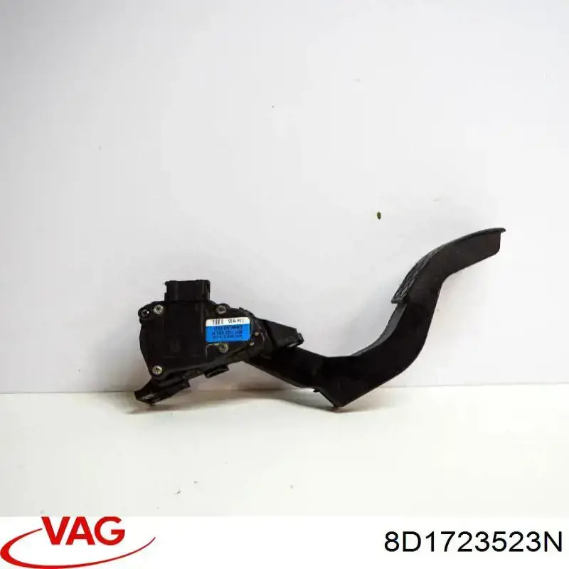  Педаль газу Volkswagen Passat 