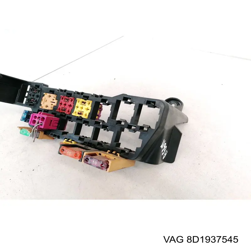 Коробка запобіжників VAG 8D1937545 ціна, від 1.25 USD