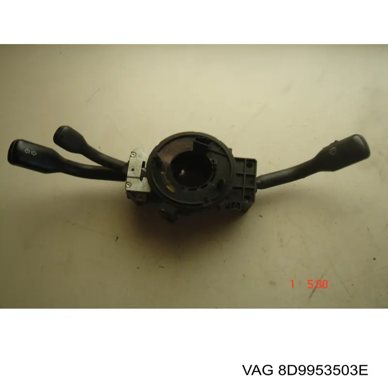 Перемикач підрульовий, правий VAG 8D9953503E ціна, від 10.16 USD